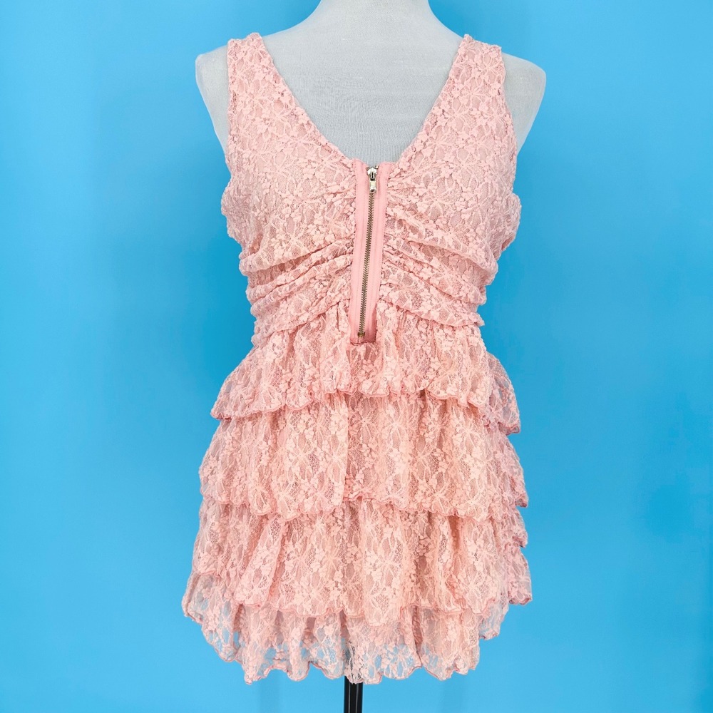 Moda International Icy Pink Lace Tiered Ruffle Sleeveless Babydoll Top Large